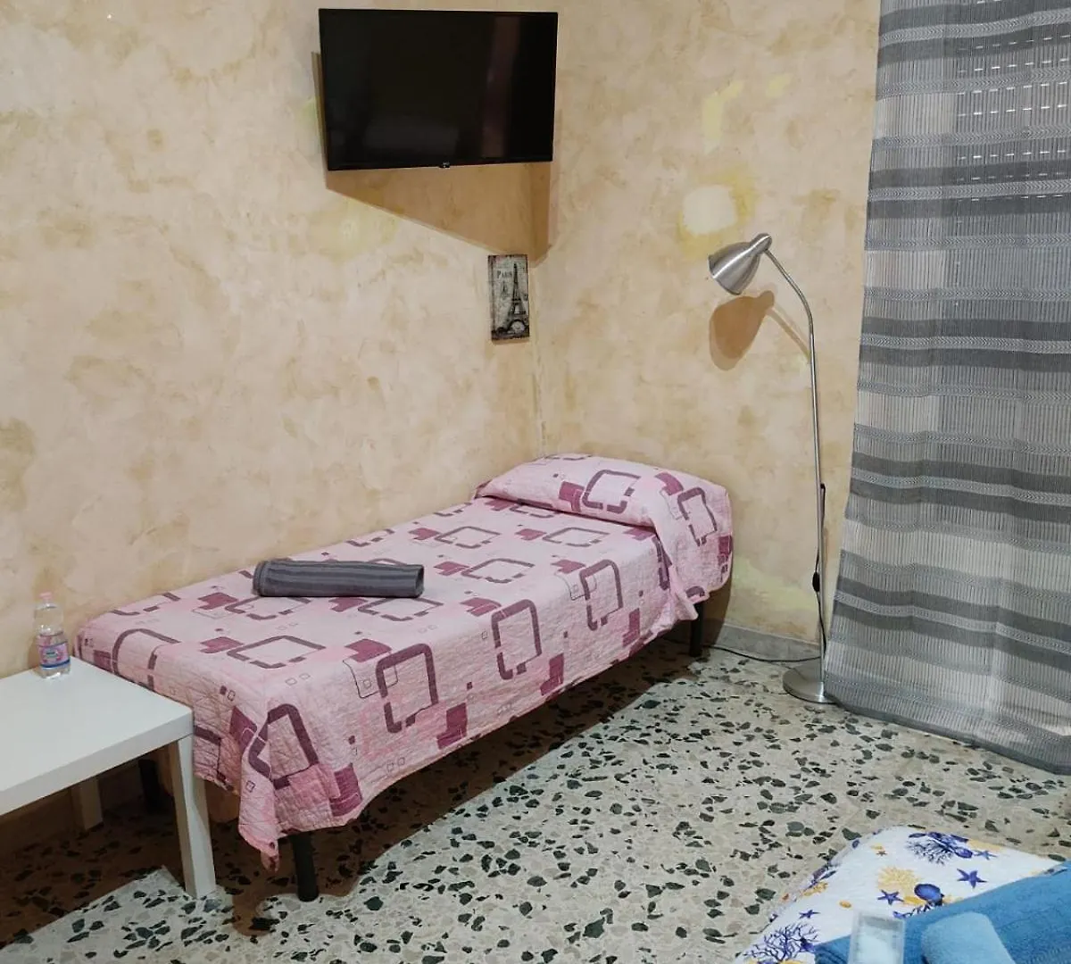 Bed & Breakfast Bed And Fly Aeroporto Fontanarossa Reception H24 Bagno Privato In Camera Catania