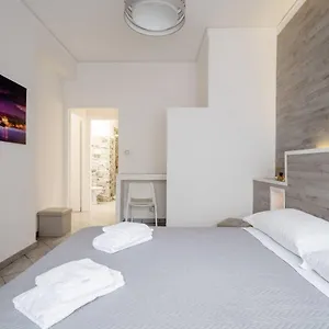 Vecchia Ognina Guest house