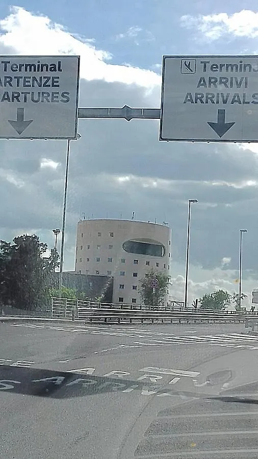 לינה וארוחת בוקר קטאניה Bed And Fly Aeroporto Fontanarossa Reception H24 Bagno Privato In Camera
